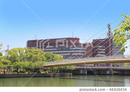 日本經濟新聞和大阪電視台 日本經濟新聞和大阪電視台 66826016