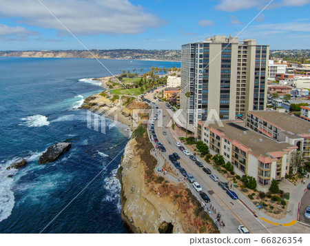 Aerial view of La Jolla coast, San Diego, California.  66826354