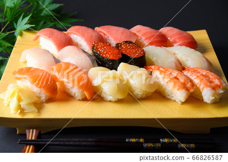 sushi  66826587