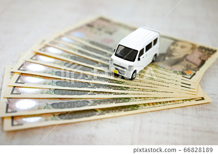 Image of money on car Image of money on car 66828189