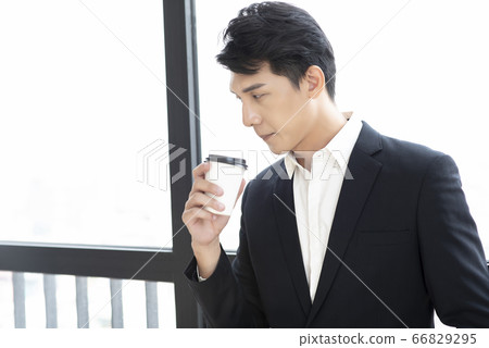 年輕人企業場面 66829295