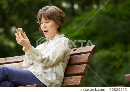 高級步行 66829323