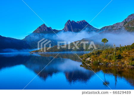早上搖籃山和鴿子湖的景色 早上搖籃山和鴿子湖的景色 66829489