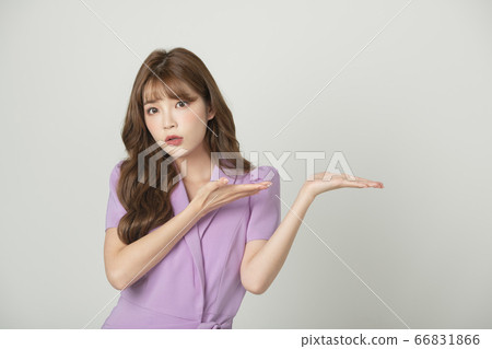 Shopping,lifestyle,woman 66831866