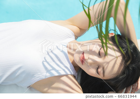 生活方式,女人,夏天 生活方式,女人,夏天 66831944