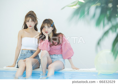 Beauty,vacation,woman 66832029