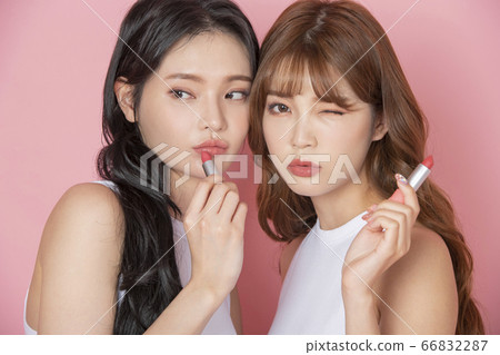 美女插圖女性 66832287