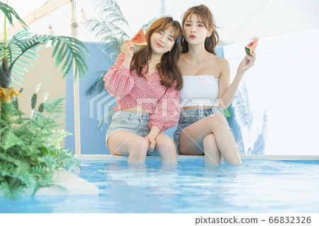 Beauty,vacation,woman 66832326