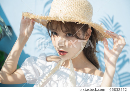 美容,度假,女人 美容,度假,女人 66832352