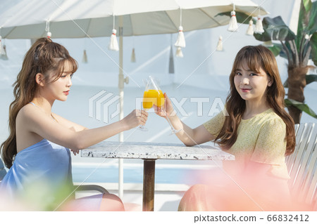 Beauty,vacation,woman 66832412