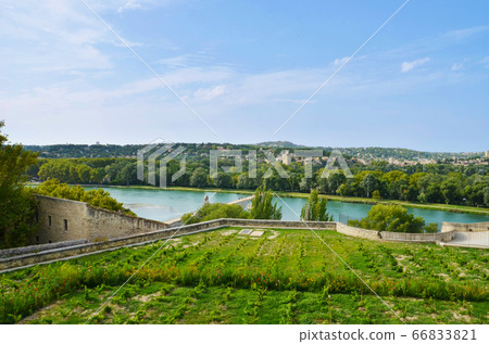 Avignon Avignon 66833821