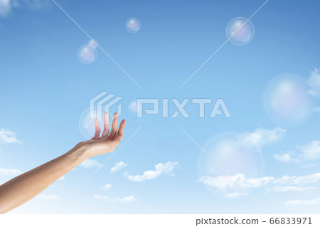 手 肥皂泡 泡泡 66833971