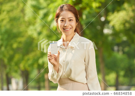 20s office worker 20s office worker 66834858