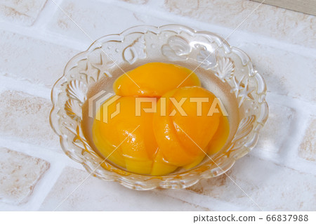Canned, canned, peach, fruit, food, fruit, fruit, food, dessert, yellow, pink, fresh 66837988