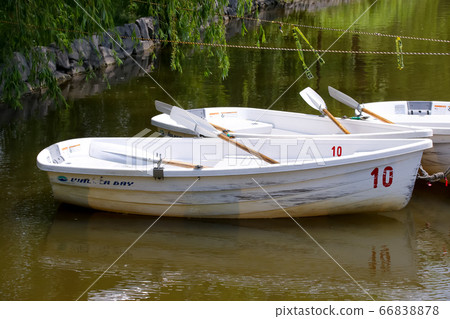 Boat, vehicle, pond, lake, park, waterside, boating, rowing, oar Boat, vehicle, pond, lake, park, waterside, boating, rowing, oar 66838878