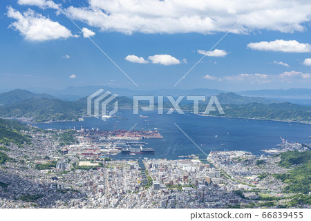 Kure City, Hiroshima Prefecture, the cityscape of Kure seen from the Haigamine Observatory 66839455