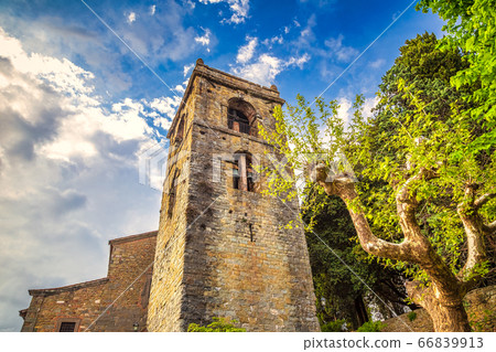 Church tower in Montecatini Alto. 66839913