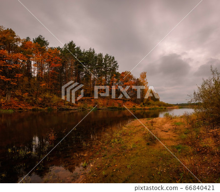 River in autumn 66840421