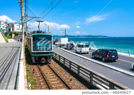 《Kanagawa Prefecture》Enoden/Shonan coast running along the sea 66840627
