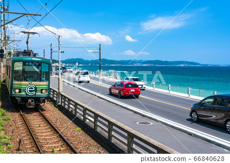 《Kanagawa Prefecture》Enoden/Shonan coast running along the sea 66840628