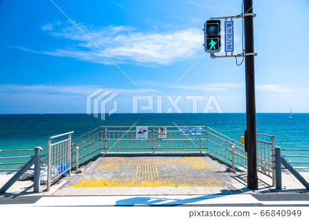 《Kanagawa Prefecture》Shonan coast, summer sea 66840949