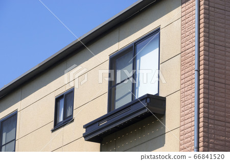 Residential flower box 66841520