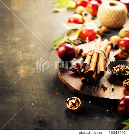 Apples and spices, autumn cooking concept, copy space 66842392