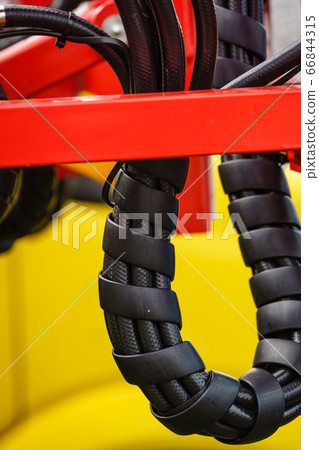 Hydraulic connections hoses in spiral wrap Hydraulic connections hoses in spiral wrap 66844315