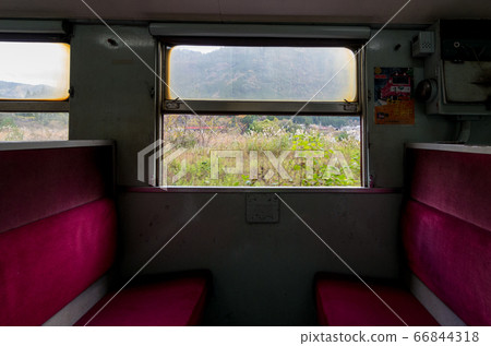 Vehicle windows and seats to the Oigawa Tetsudo Senzu Station 66844318