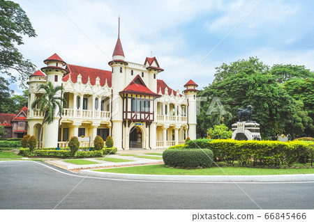 Chaleemongkolasana Residence and Jarlet dog statue. Chaleemongkolasana Residence and Jarlet dog statue. 66845466