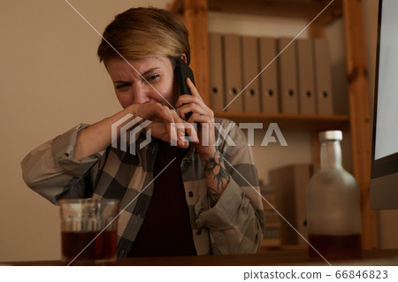 Woman has problems 66846823