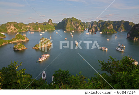 Halong Bay, Vietnam 66847214