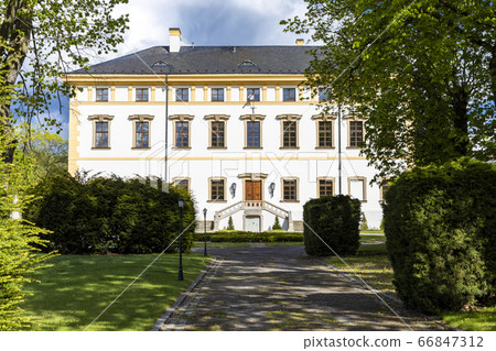 castle Rabstejn nad Strelou, Pilsen Region, Czech castle Rabstejn nad Strelou, Pilsen Region, Czech 66847312