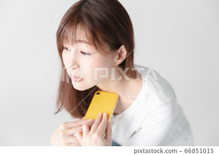 Smartphone, female, white background Smartphone, female, white background 66851015