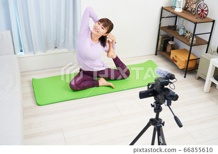 Remote Online Youtuber YouTube Vlogger Blogger Yoga Stretch Fitness Remote Online Youtuber YouTube Vlogger Blogger Yoga Stretch Fitness 66855610