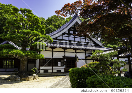 廣島縣三原市三原城堡束兒寺辦事處 66856234