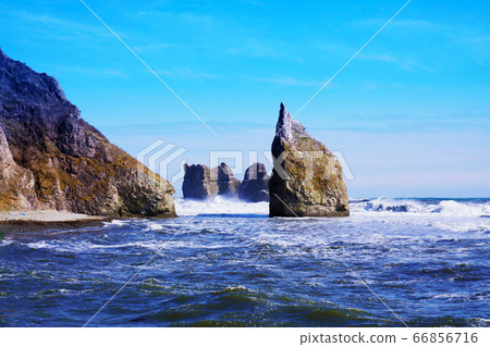 High waves and candle rocks 66856716