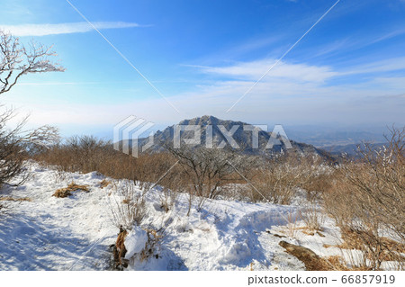 韓國慶尚南道巨昌郡釜山面南德遺產西風哈密峰 韓國慶尚南道巨昌郡釜山面南德遺產西風哈密峰 66857919