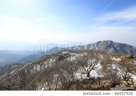韓國慶尚南道巨昌郡釜山面南德遺產西風哈密峰 韓國慶尚南道巨昌郡釜山面南德遺產西風哈密峰 66857926