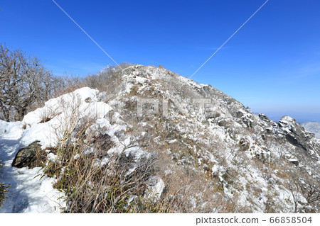 韓國慶尚南道巨昌郡釜山面南德遺產西風哈密峰 韓國慶尚南道巨昌郡釜山面南德遺產西風哈密峰 66858504