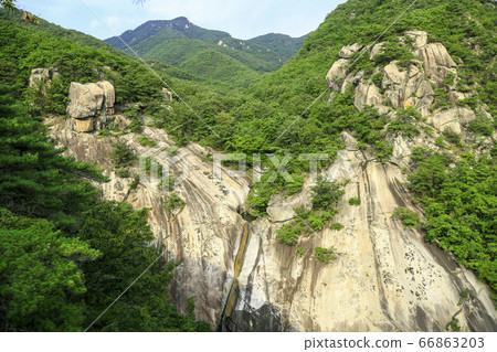 Geumsusan, Jeokseong-myeon, Danyang-gun, Chungbuk, Korea 66863203