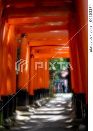 Fushimi-Inari Taisha Shrine entrance 66863374