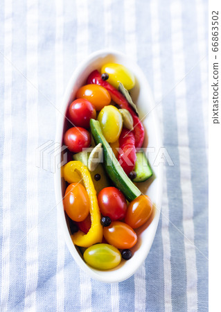 Summer vegetable pickles 66863502