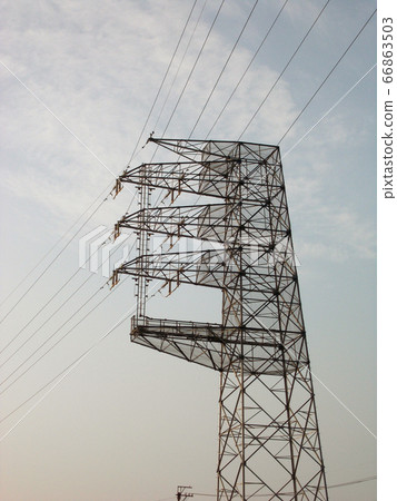 Cantilever tower 66863503