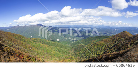 Autumn leaves in Hwangseoksan, Hamyang-gun, Gyeongnam, South Korea 66864639