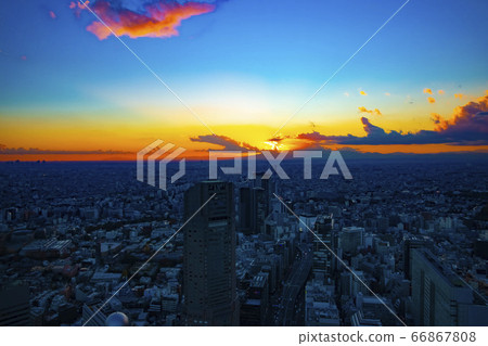 澀谷高層從廣角拍攝的日落都市風光 澀谷高層從廣角拍攝的日落都市風光 66867808