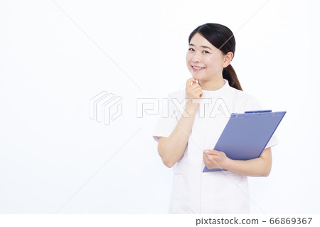 Female nurse in her 30s worries 66869367