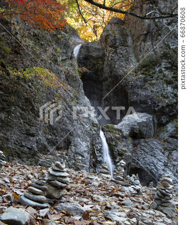 Juwangsan Maple, Juwangsan-myeon, Cheongsong-gun, Gyeongbuk, Korea Juwangsan Maple, Juwangsan-myeon, Cheongsong-gun, Gyeongbuk, Korea 66870608