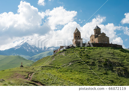 Tsuminda Sameba Church Georgia (Georgia) Mtskheta-Mutianeti State Kazbegi Stepantsminda 66872119