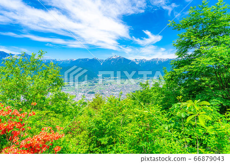 Omachi City seen from the Takakariyama Observatory in early summer [Nagano Prefecture] 66879043